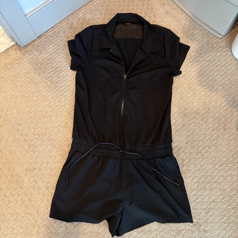 Fabletics Black Zipper Front Short Sleeve Romper Medium Black